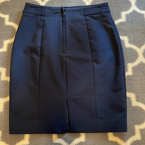 H&M navy blue pencil skirt - Picture 3 of 6